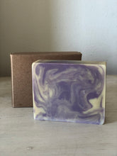 Load image into Gallery viewer, Hierbas Y Flores Lavender Soap, 4.25 oz
